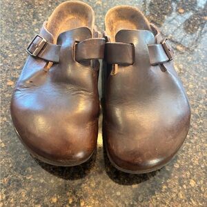 Size 38 narrow Birkenstock Boston clogs - oiled leather